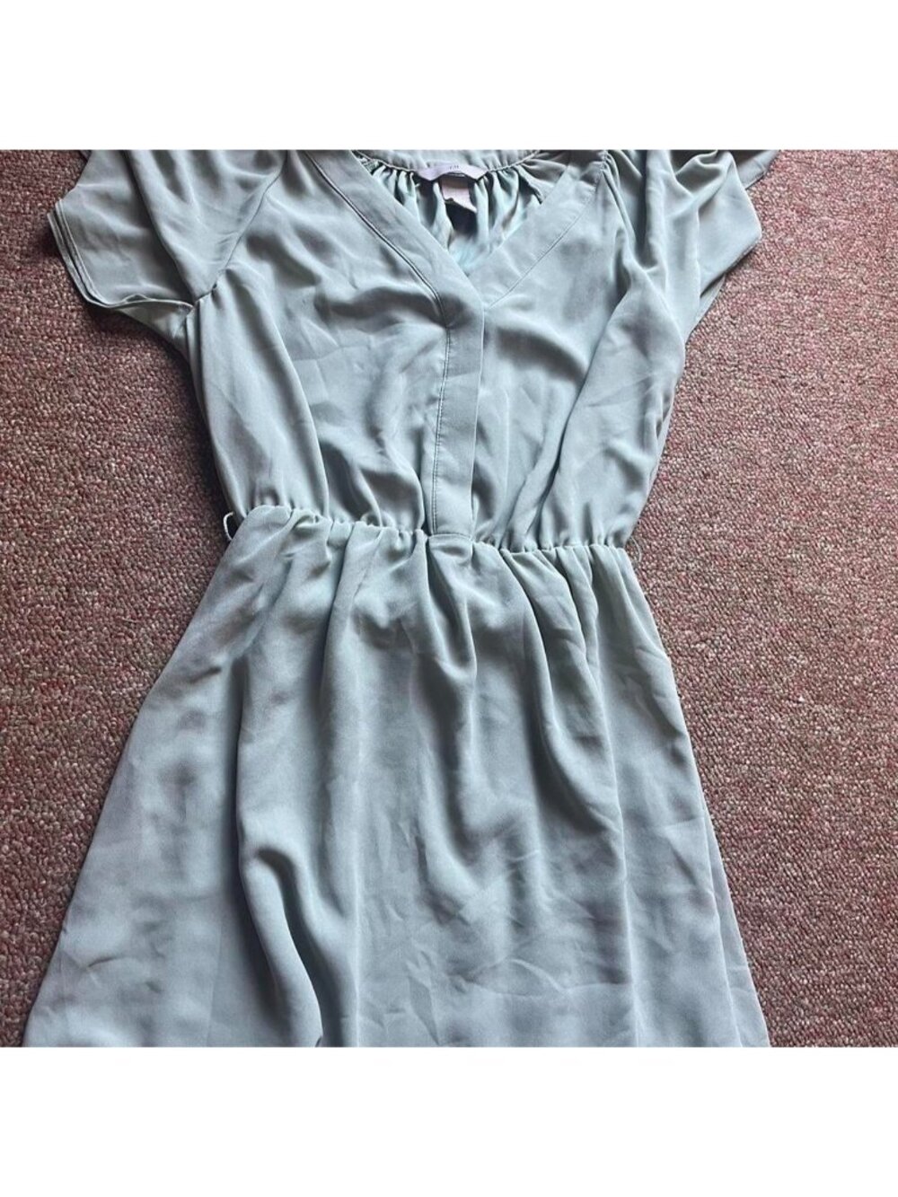 Light green midi dress with button up front Size...